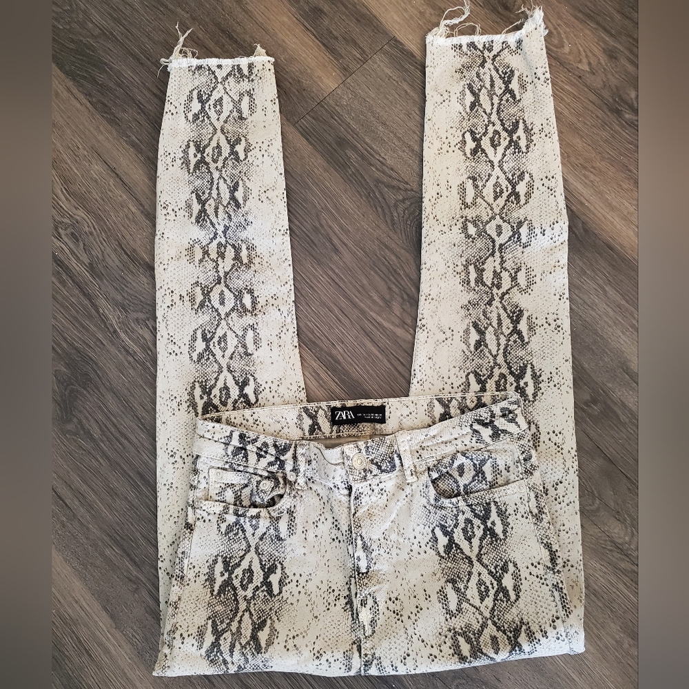 Zara Snake Print Skinny Jeans Size 6